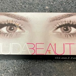 Huda Beauty Lashes